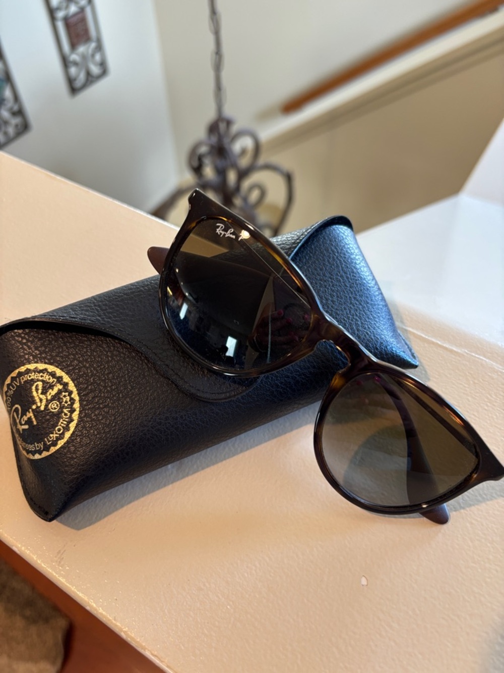 Ray-Ban Tortoiseshell Frame Sunglasses with Black Case - Brown Lenses Erika